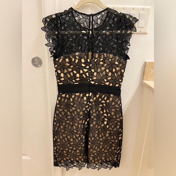 Milly Women's Black Leila Floral Guipure Lace Short Dress size 2 - Picture 6 of 8